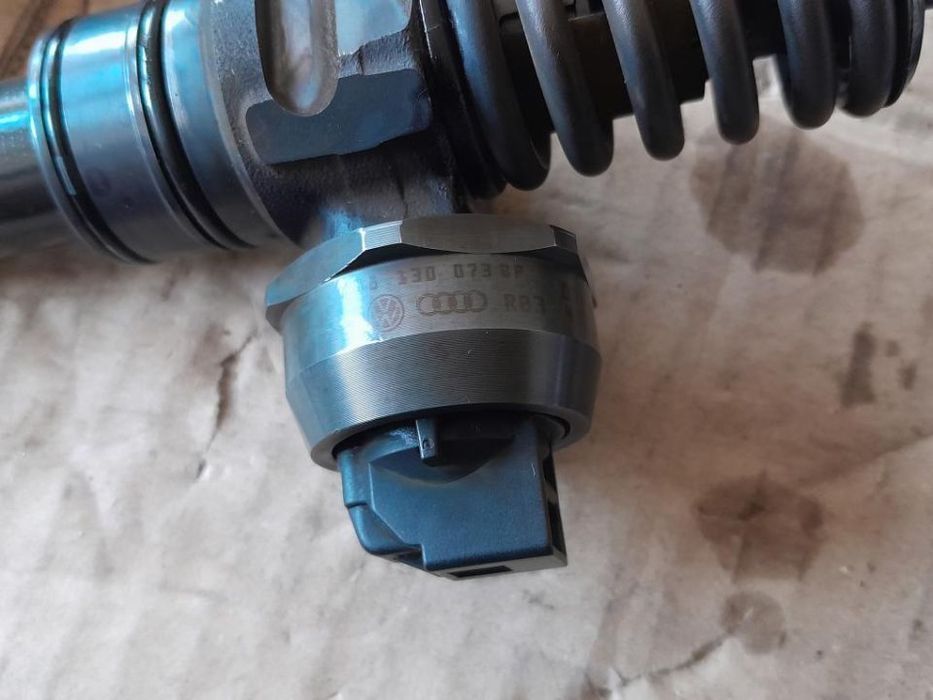 injector injectoare audi a4 b7 1.9tdi bke brb skoda fabia vw polo ibiz