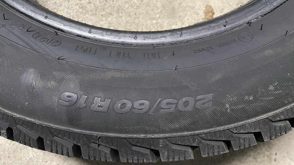 Продам шины 205/60/R16