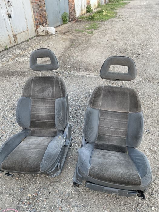 продам сиденья от иномарки