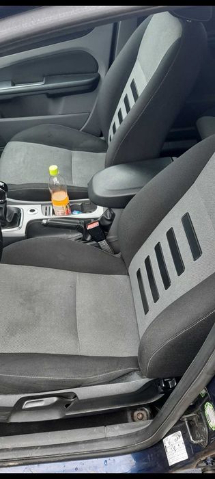 FORD Focus 2010 — imagine 3