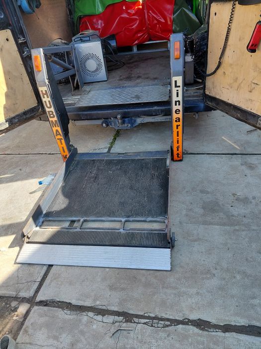 Lift auto pentru microbuze