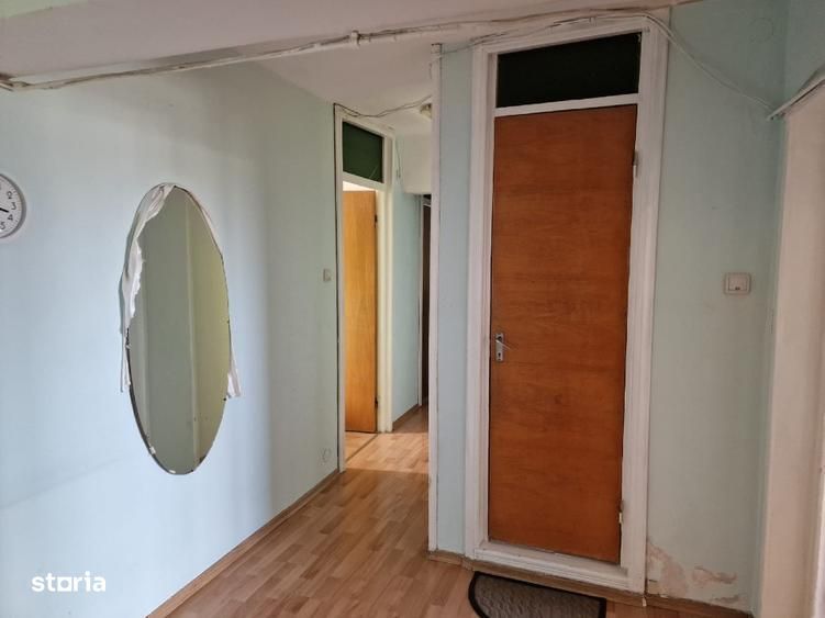 Apartament 3 camere cu loc de parcare in zona Stefan Cel Mare 5 min de