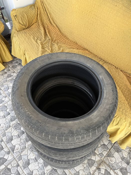 Шины комплект 20.000 б/у