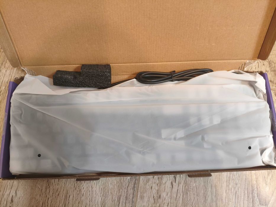 Tastatură mecanică Qisan pentru gaming, 104 taste,iluminare LED, USB