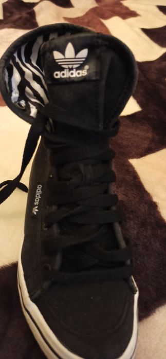 Baschet Adidas , Nr.36 , Vietnam