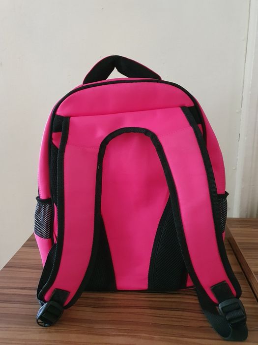 Продаю школьную сумку для девочки