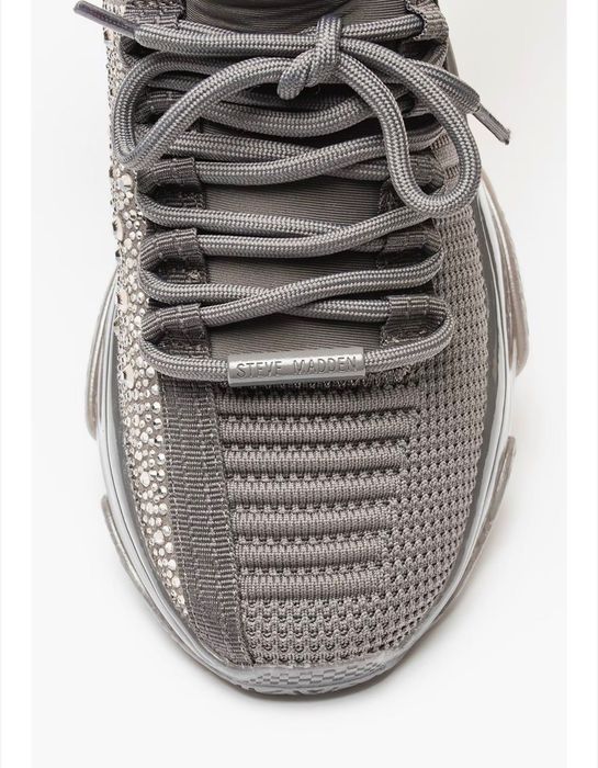 Спортни обувки сиви