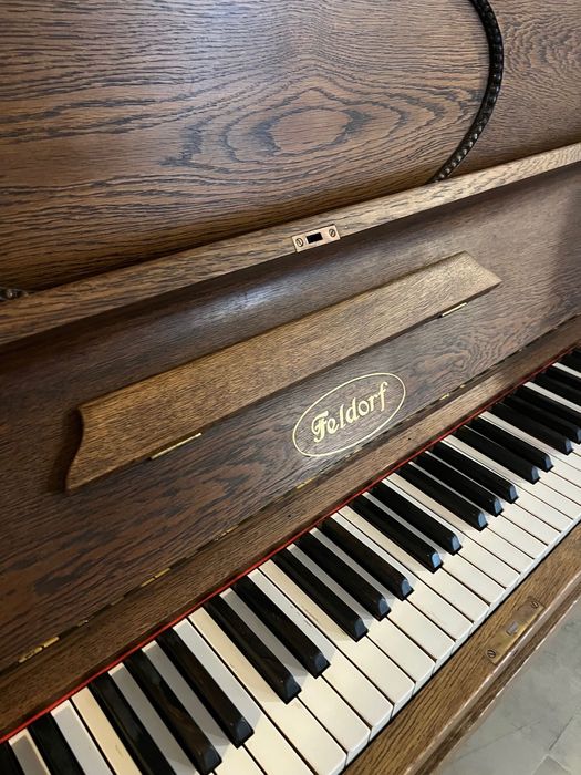 Акустично пиано Feldorf