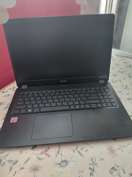 Лаптоп чисто нов