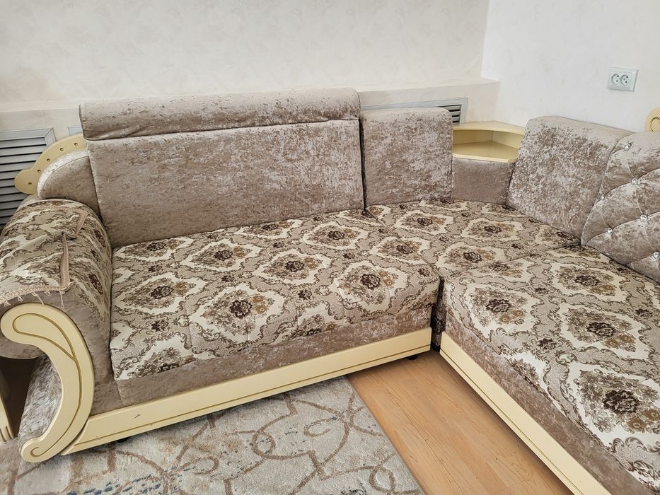 Продаётся угловой диван