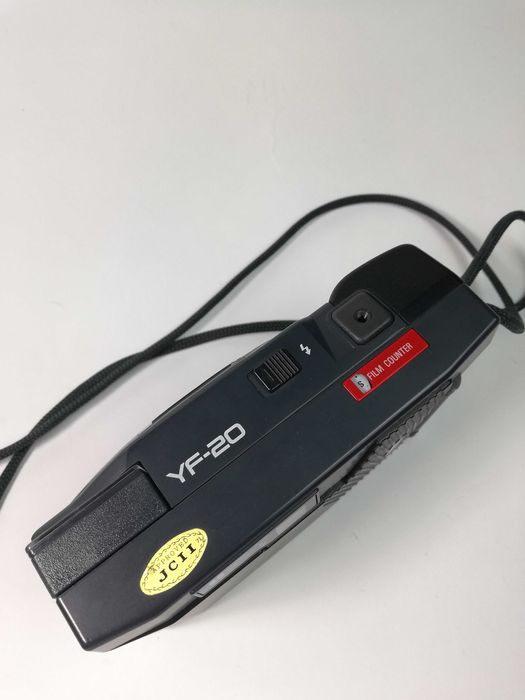 RICOH - YF-20 / Pentax Espio 928 / Olympus mju ZOOM 105