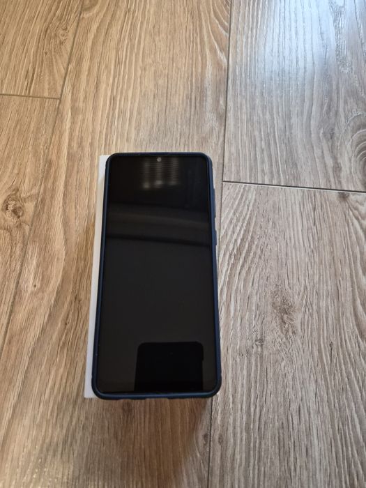 Телефон Самсунг А31