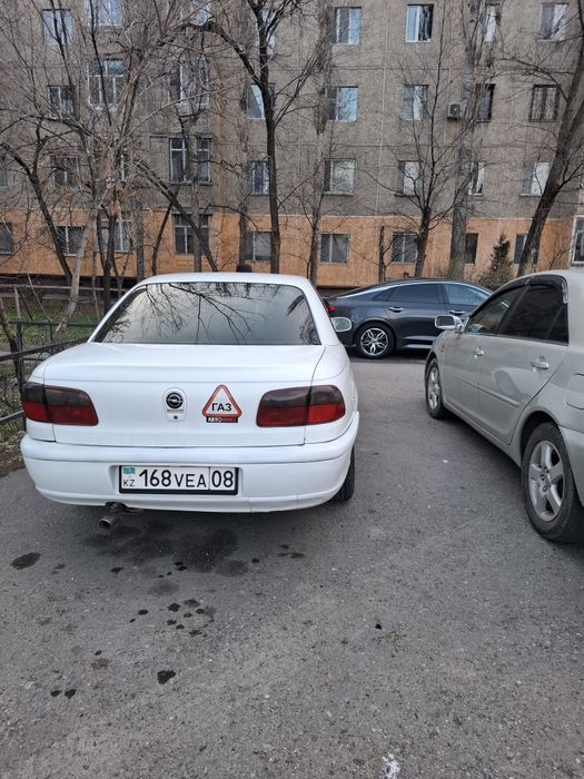 Продам Опель Омега срочно