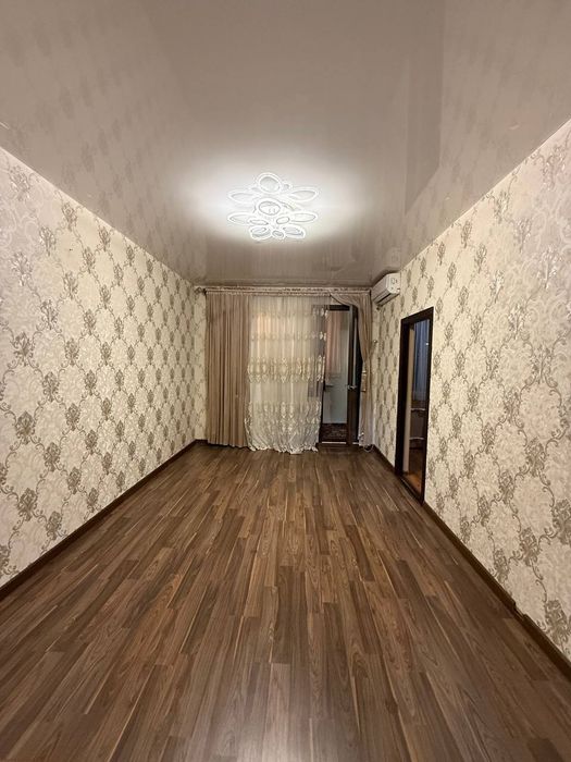 Кватира сотилади