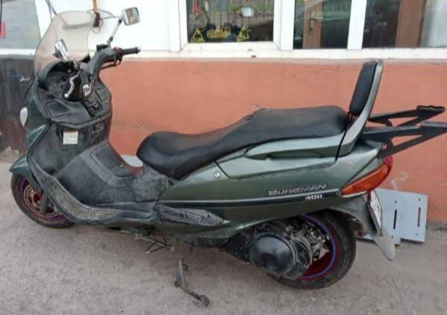 De vânzare / Schimb / Dezmembrare Maxiscooter Suzuki Burgman AN400 XY