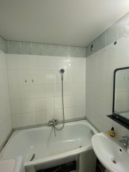 Продам квартиру в центре.