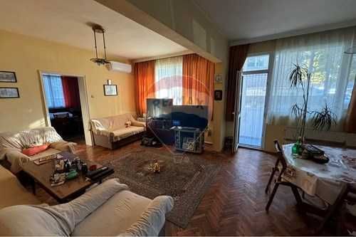 Продава се Етаж от къща в Шумен, Пожарната - 110 кв.м за 1395 €/кв.м - Снимка #3