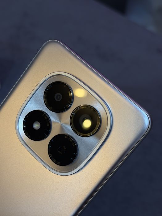 Redmi note 15 pro почти новый
