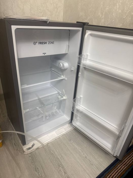 Холодильник небольшой 80л Roison