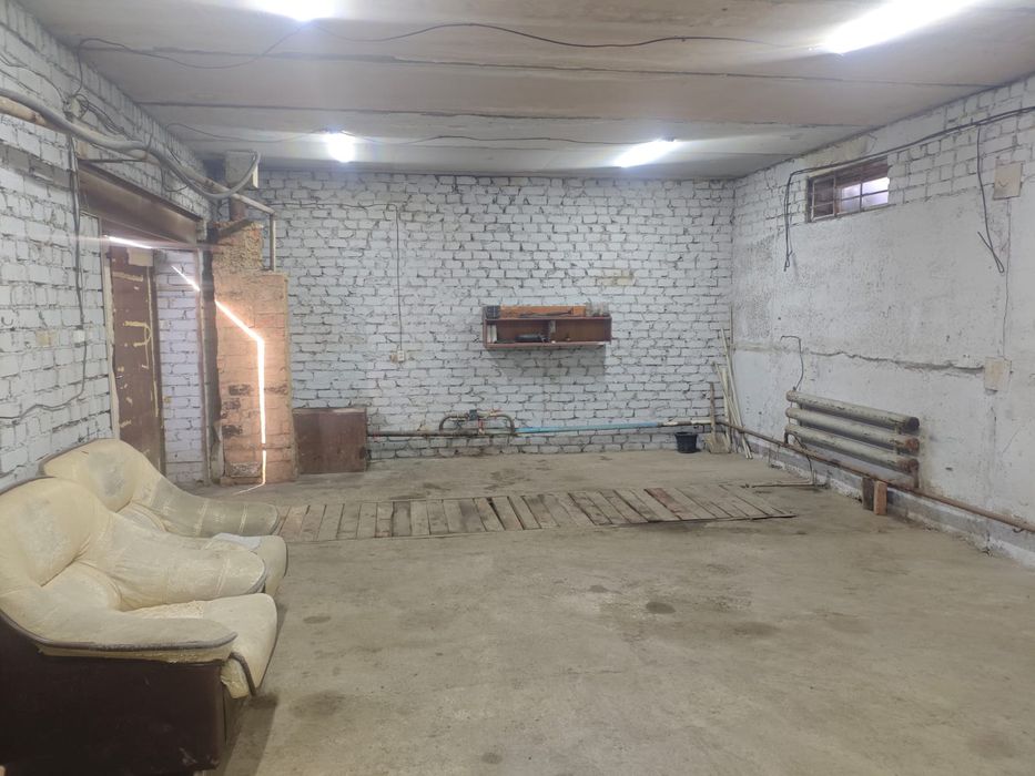 Продам бокс 70кв.м