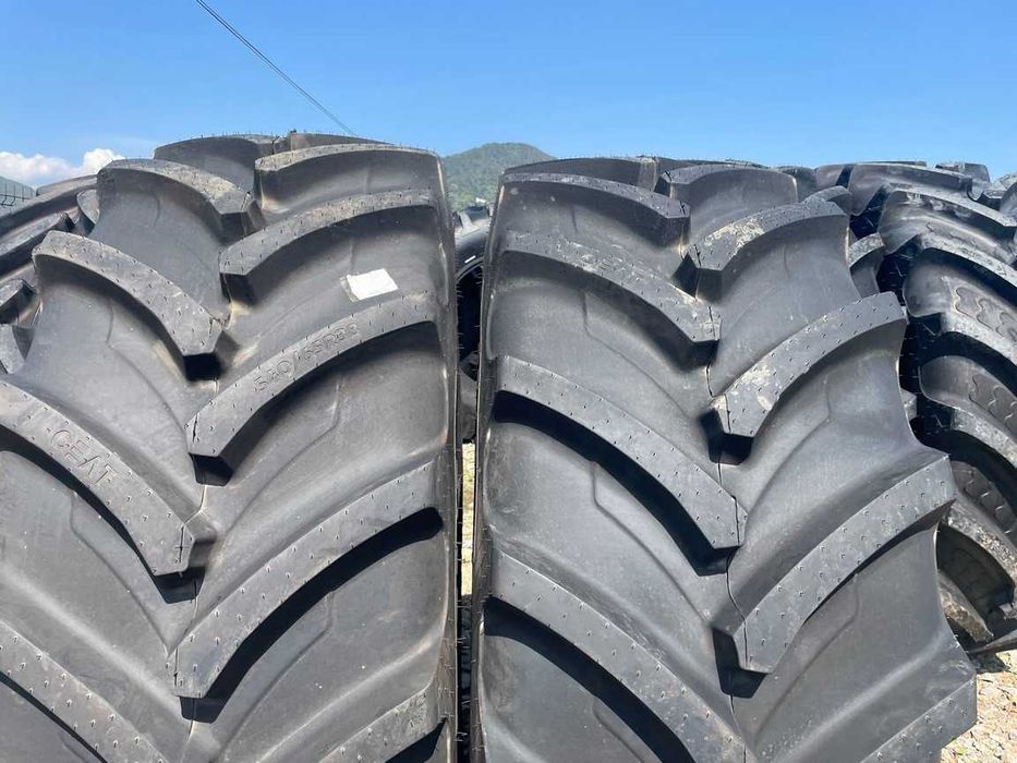 Cauciucuri noi marca CEAT Radiale pe insertie de metal 540/65r38