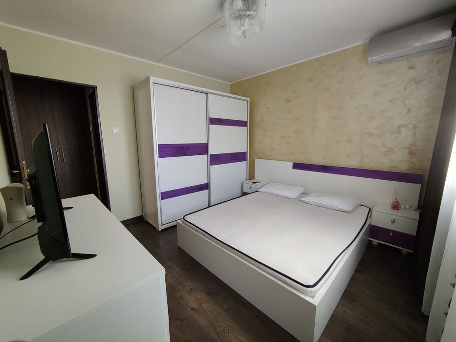 Închiriez apartament cu 2 camere strada Brăilei zona bănci