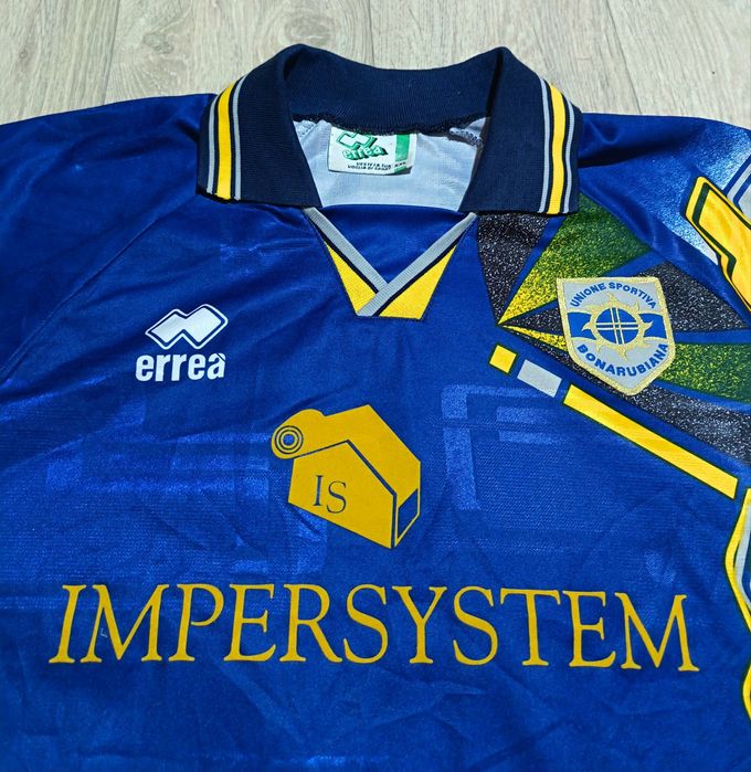 Стари италиански футболни фланелки