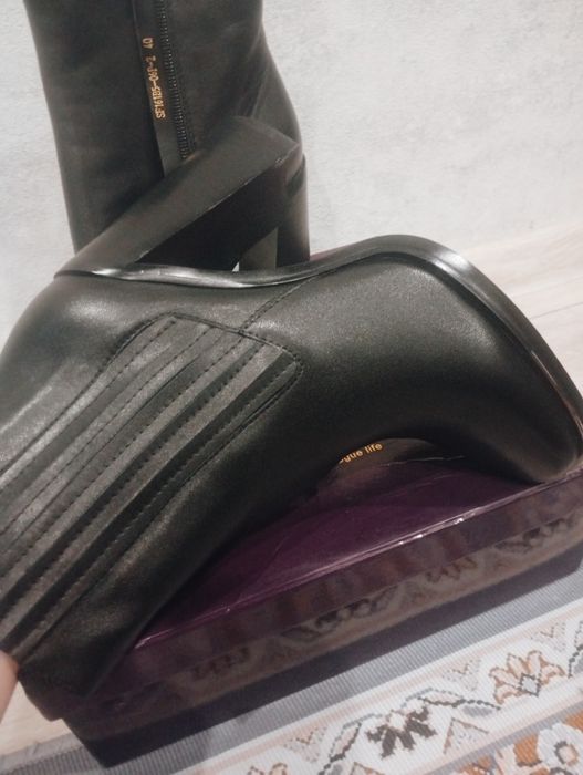 Продам шикарные сапожки