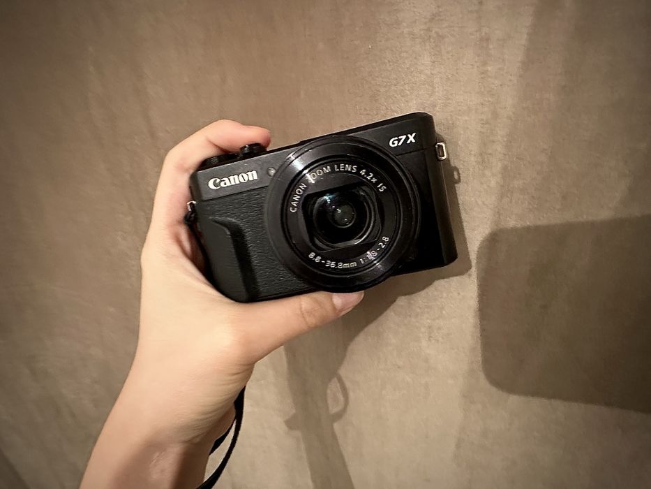 Продам камеру Canon g7x mark ii