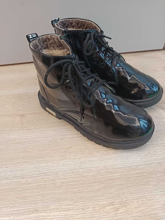 Детски зимни естествена кожа Trespass и боти черен лак