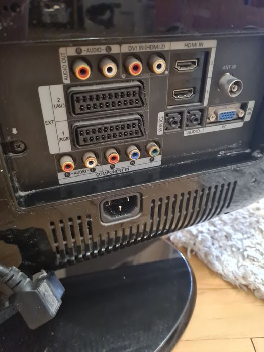 Телевизор Самсунг 32 инча