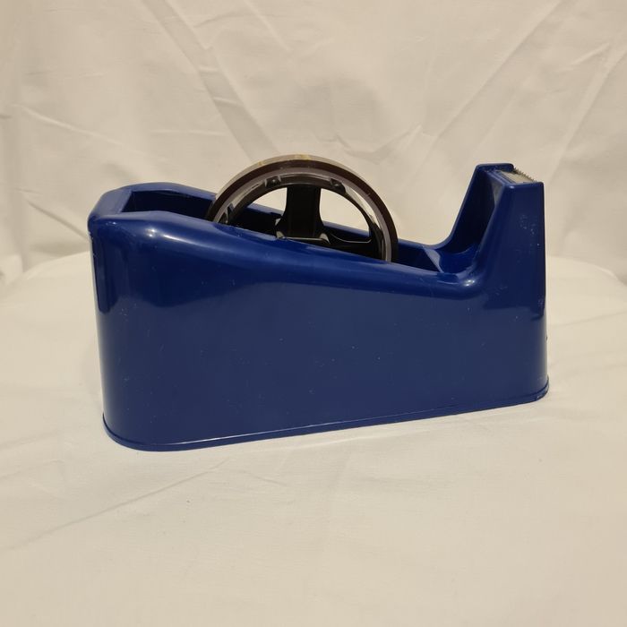 Продам диспенсер для скотча,универсальный.