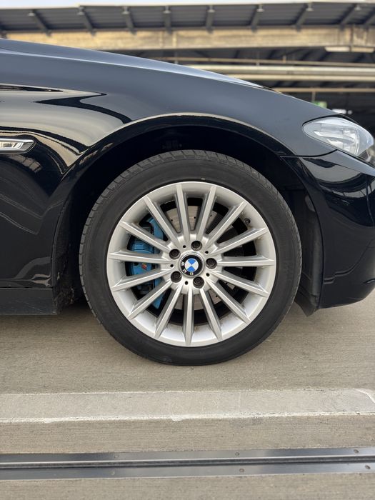 Bmw seria 5 F10 LCI facelift (2015) 525 xDrive 218 cp