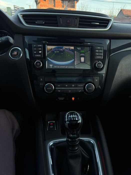 Vand Nissan Qashqai 1.2 benzina din 2015