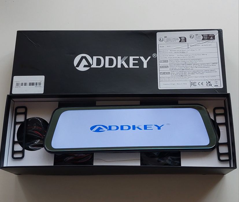 Oglinda retrovizoare cu camera.