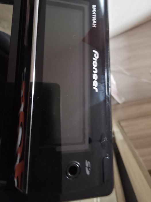 Продавам Pioneer DEH-X9600BT