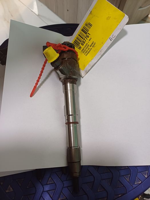 04L130277AC Injector VW Passat B8  2.0 TDI 150 cai   CRL CRLB