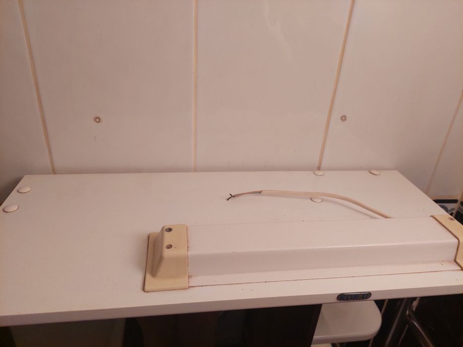Шкаф с зеркалом для ванной
