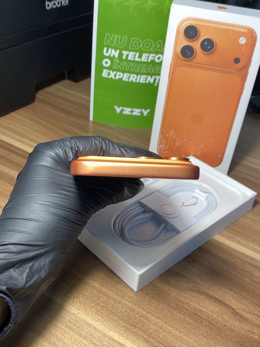 iPhone 17 Pro Max • 2 TB • Cosmic Orange