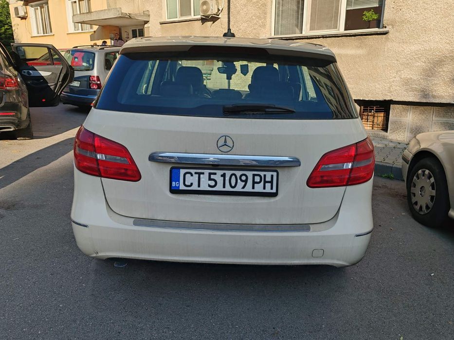 Мерцедес б 180 cdi