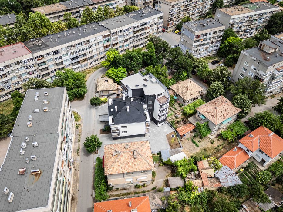 Продава се Тристаен апартамент в Търговище, Боровец - 146 кв.м за 886 €/кв.м - Снимка #8