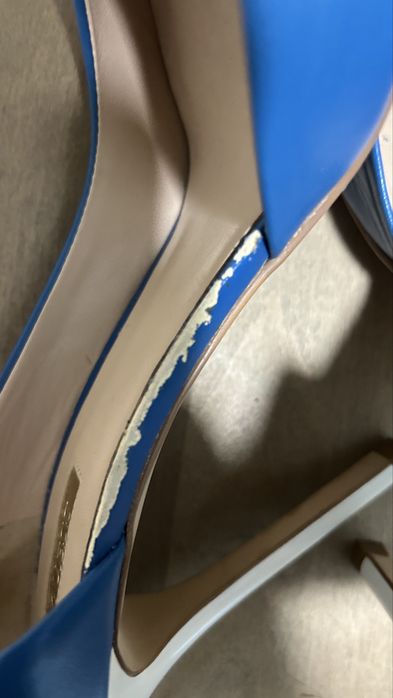 Туфли Guess на каблуке