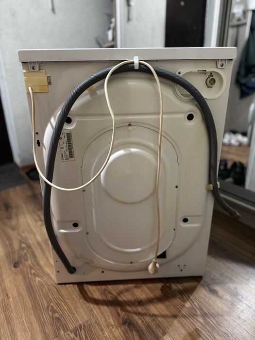 Стиральная машинкa. indesit