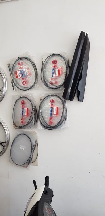 Запчасти на мотоцикл 150-200 куб