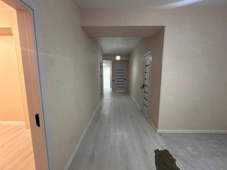 Продаётся 4-х комнатная квартира