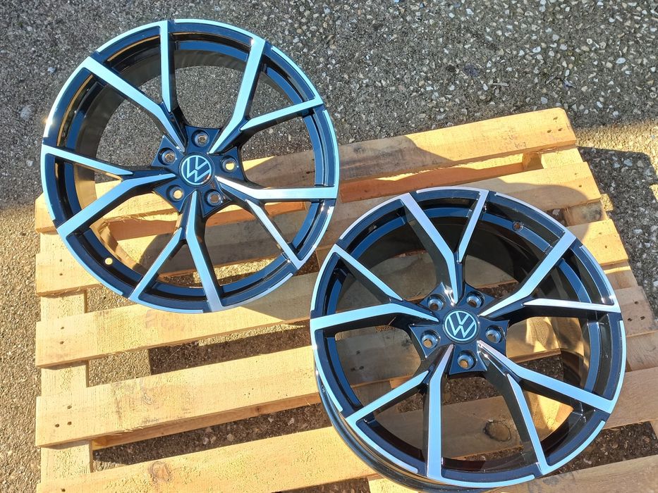 19" 5x112 Vw Gti Golf Passat Tiguan 8j et45 57.1 Seat Škoda Polish  Black