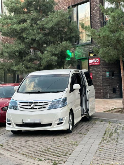 Toyota Alphard — премиум трансфер с комфортом