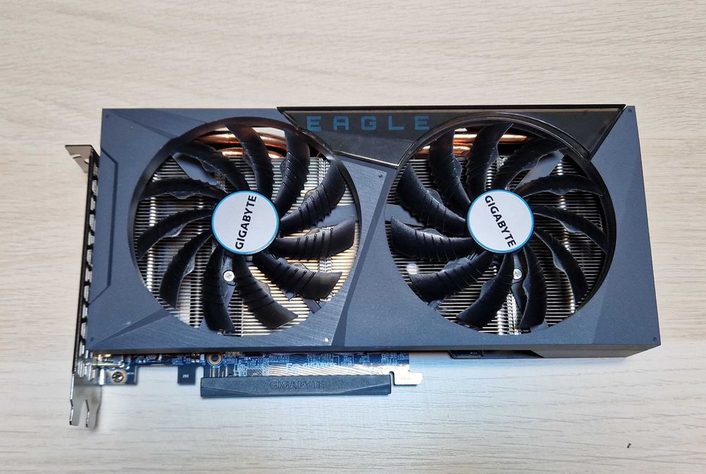 Gigabyte RTX 3060 Ti Eagle 8GB - Stare Impecabilă, Cutie Originală