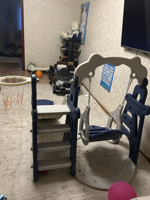 Горка и качеля детская