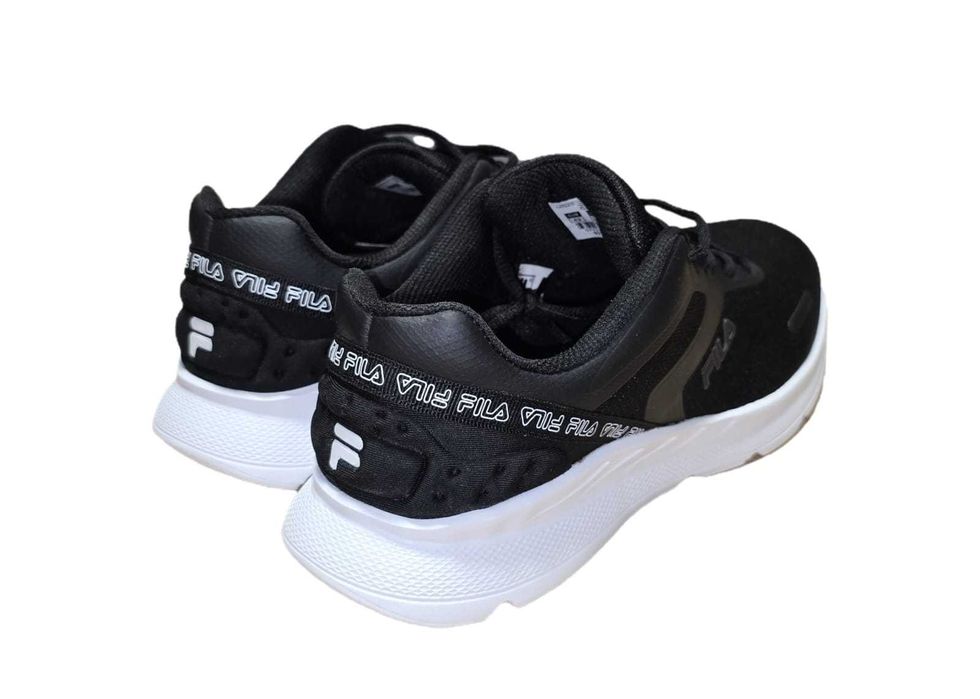 Adidași FILA Beam – ca noi, purtați o singură dată • Mărimea 43